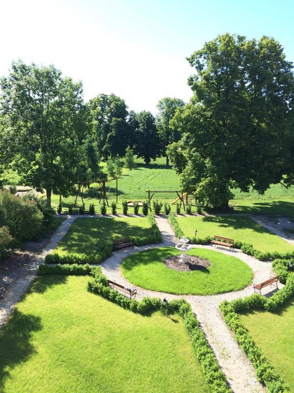 Agropark - Dworek Pod Lipa Sobków Extérieur photo
