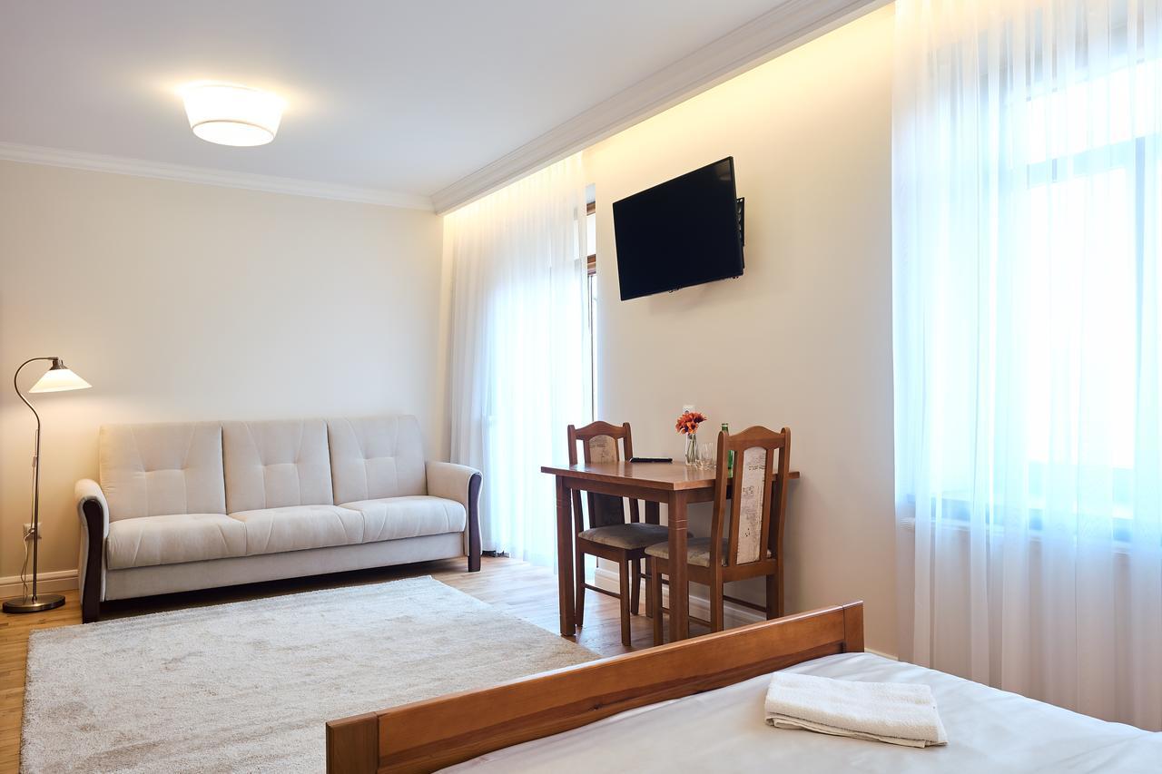 Agropark - Dworek Pod Lipa Sobków Extérieur photo