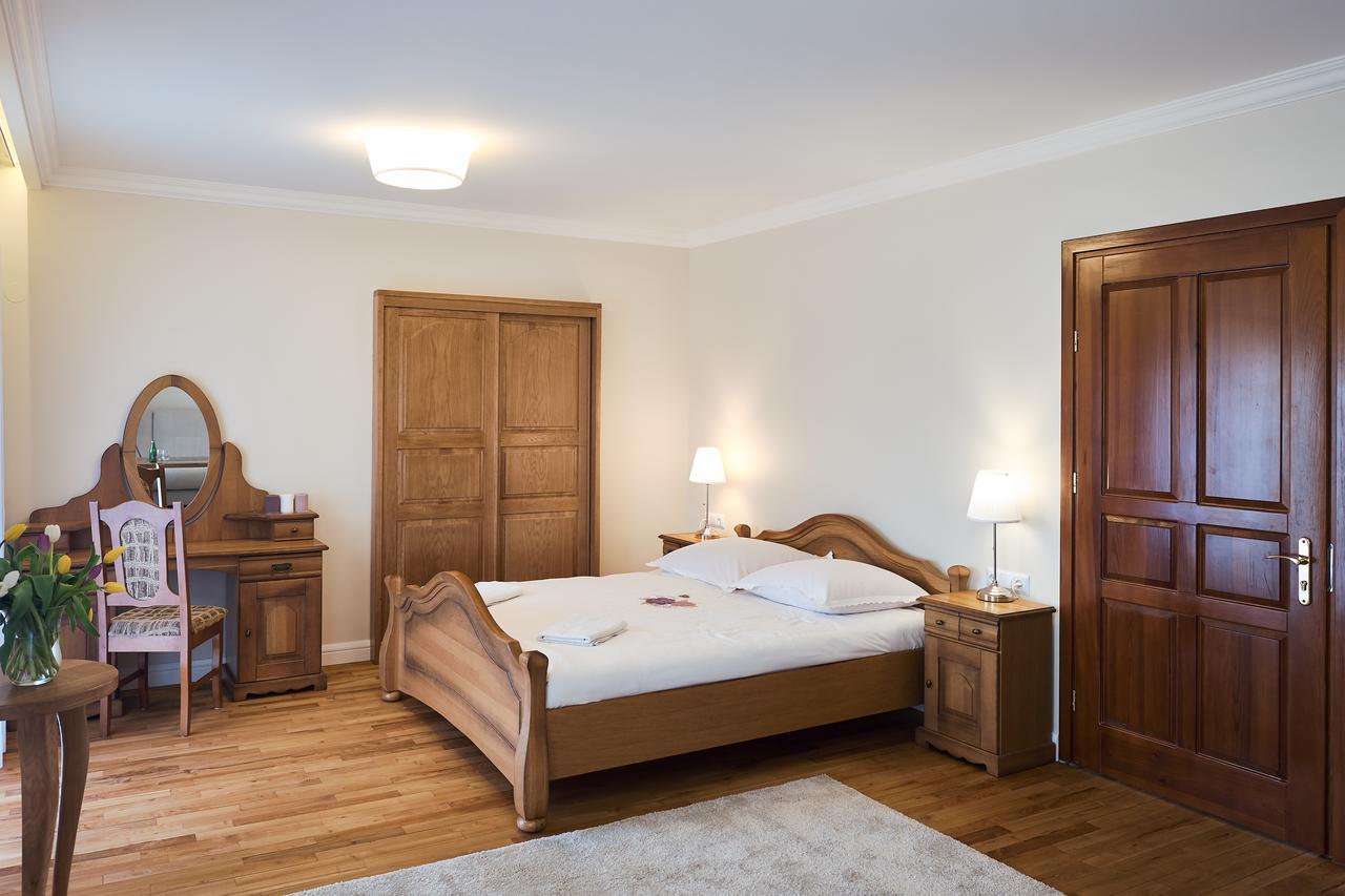 Agropark - Dworek Pod Lipa Sobków Extérieur photo